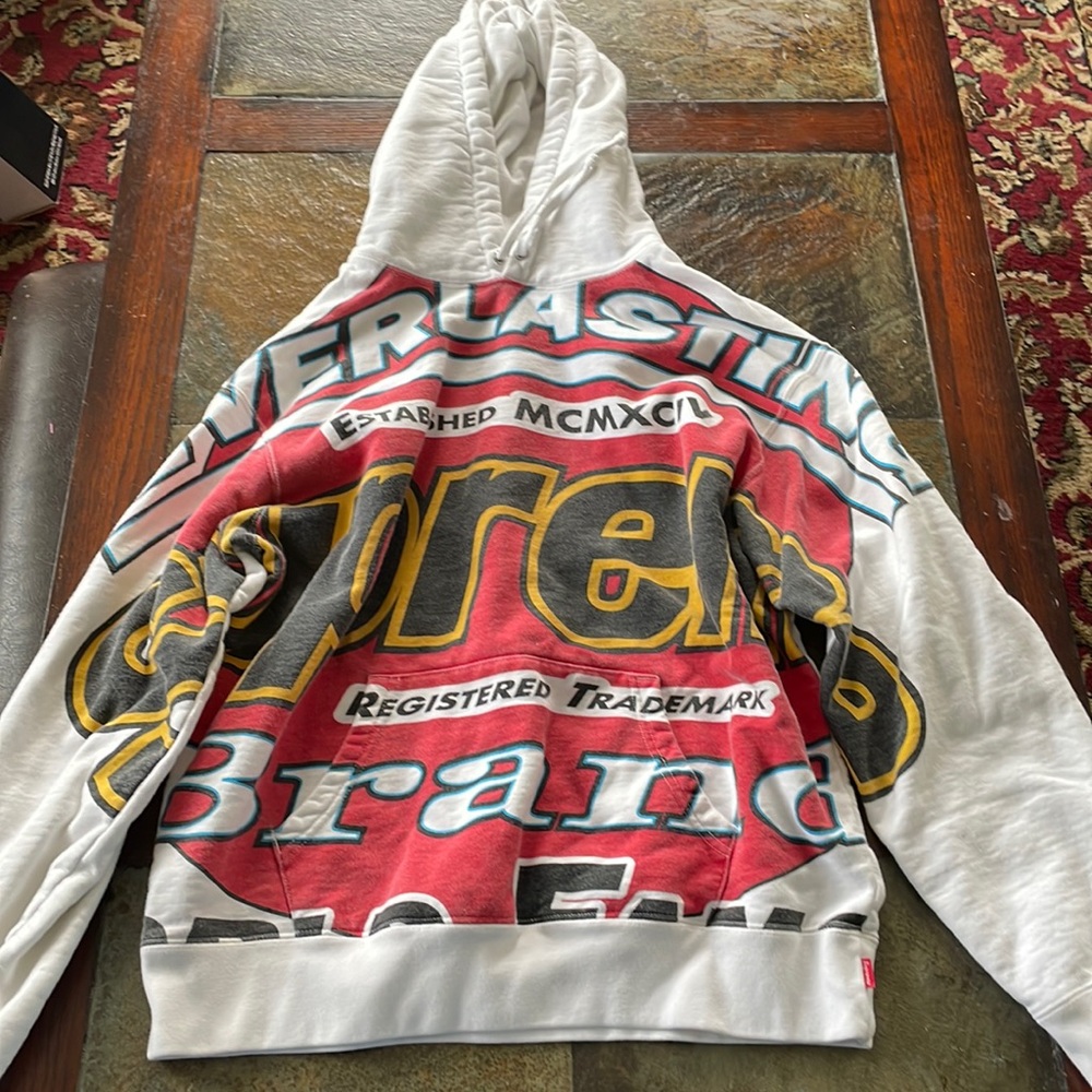 Supreme hoodie